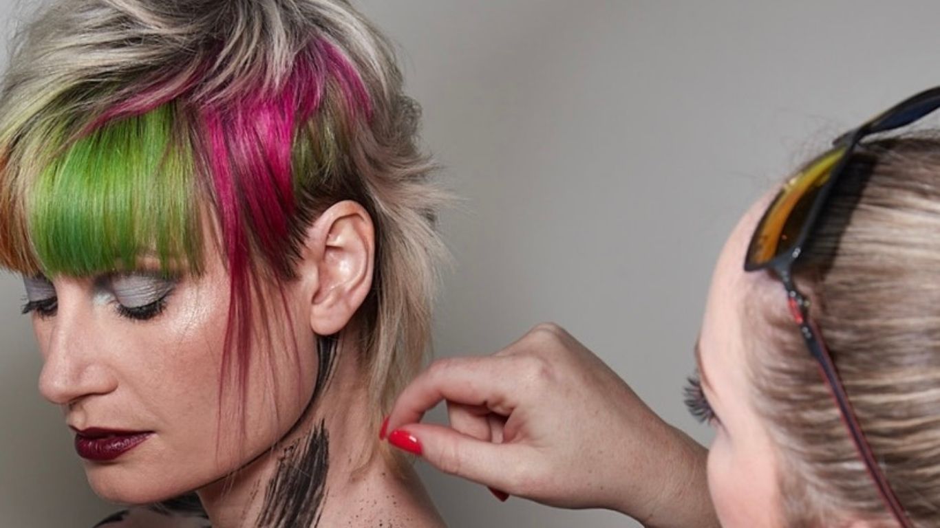How to Grow as a Colourist - Tips from Safy Burton