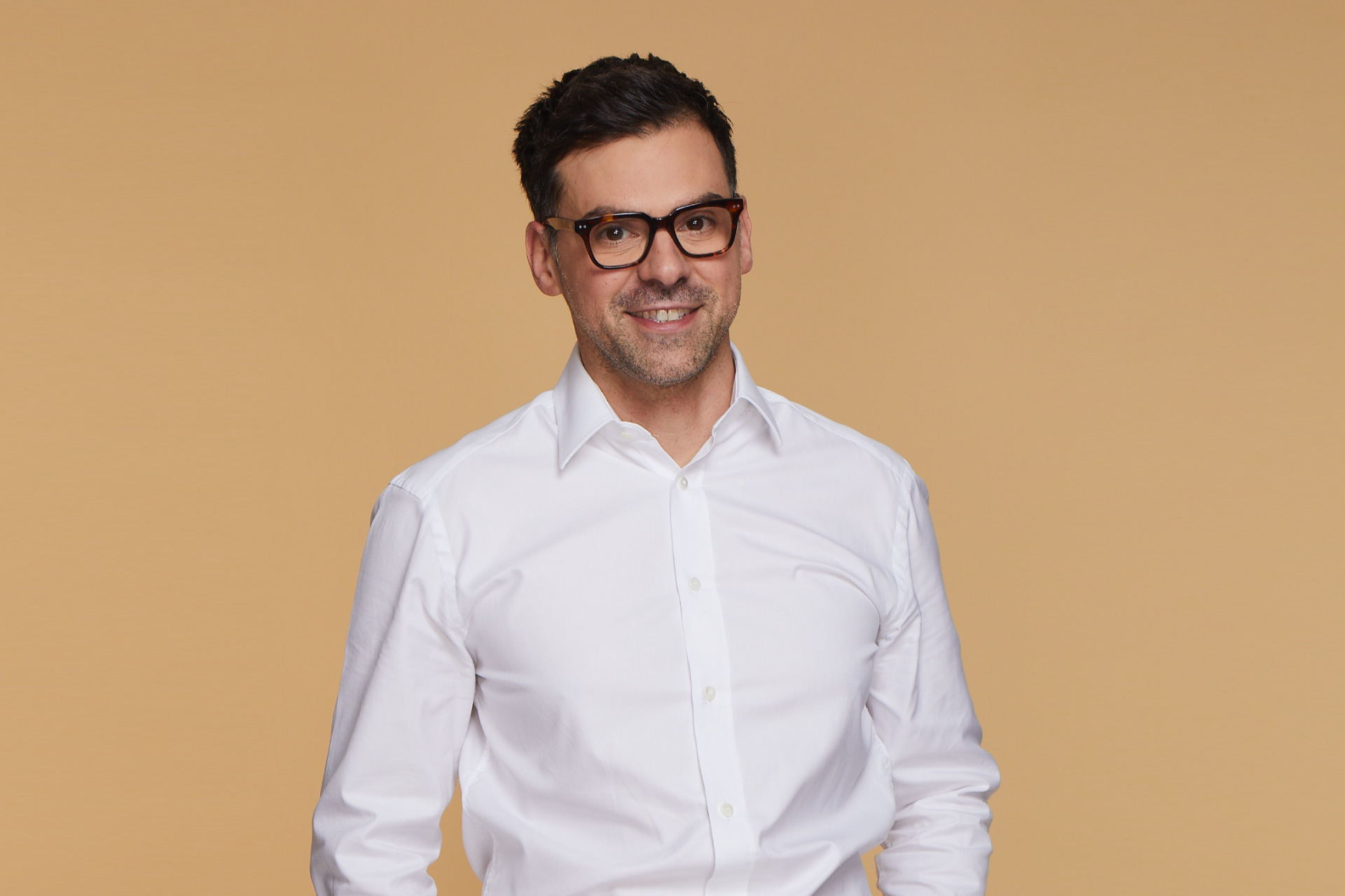 5 male transformation experts to follow