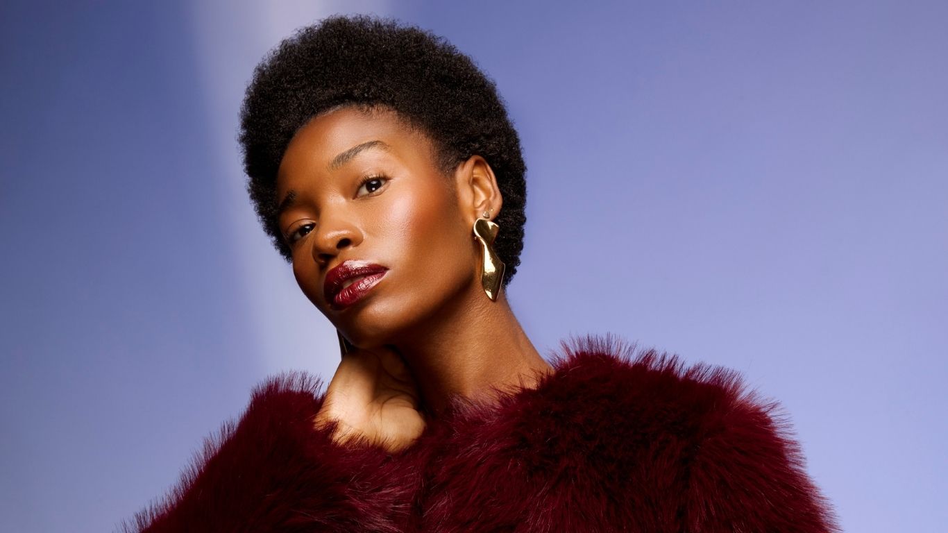 How to Achieve a Soft, Rounded Afro Shape