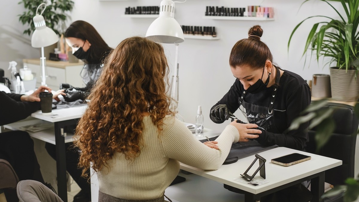UK beauty industry lost jobs in 2025 despite £28.3bn economic contribution