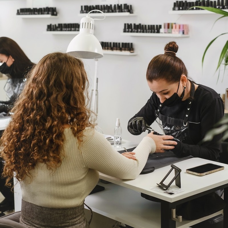 UK beauty industry lost jobs in 2025 despite £28.3bn economic contribution