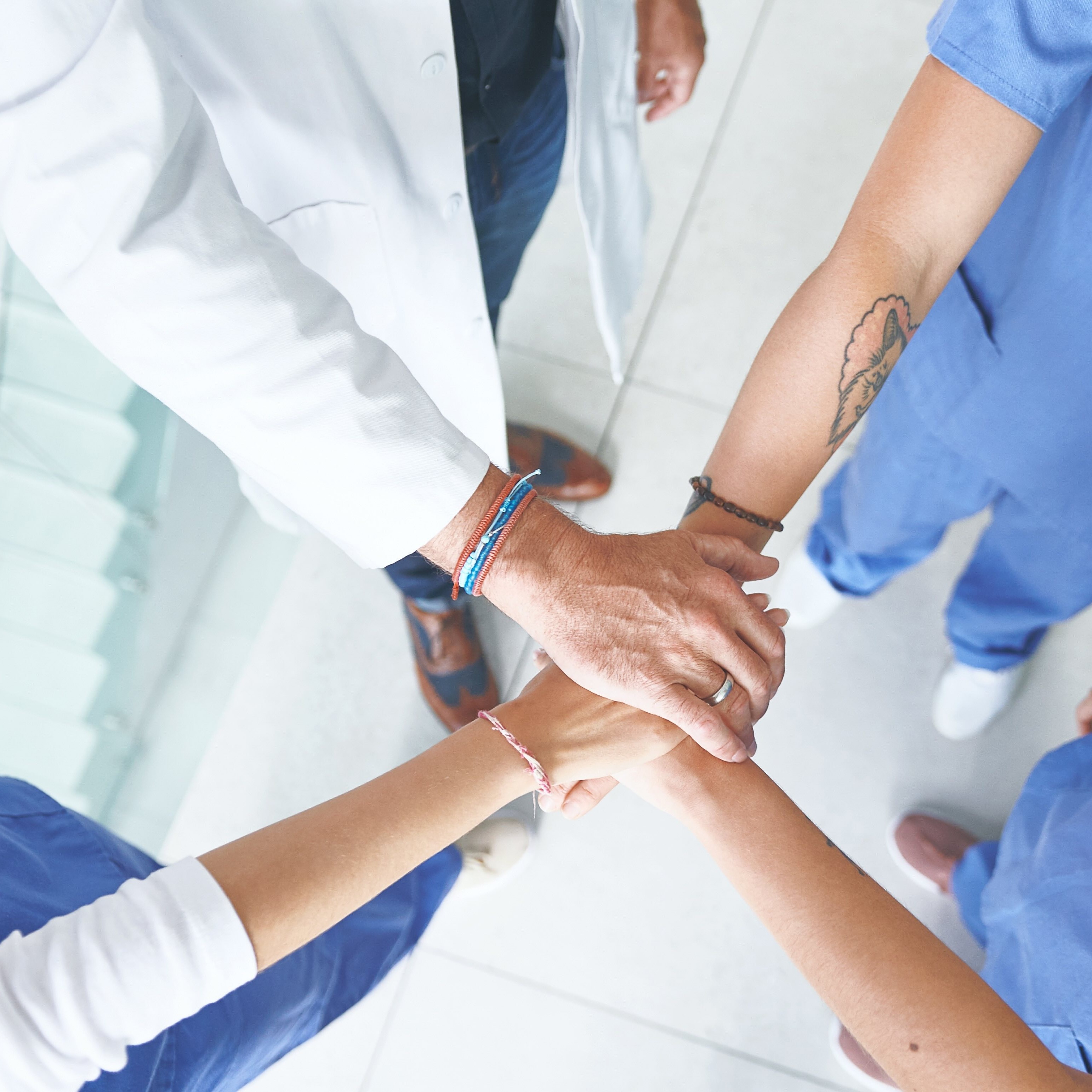 The importance of mentorship and professional networks in aesthetic medicine