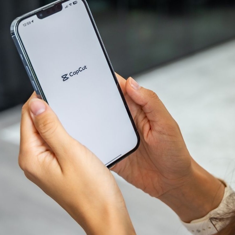 76% of UK small business owners create social media content every week, research finds