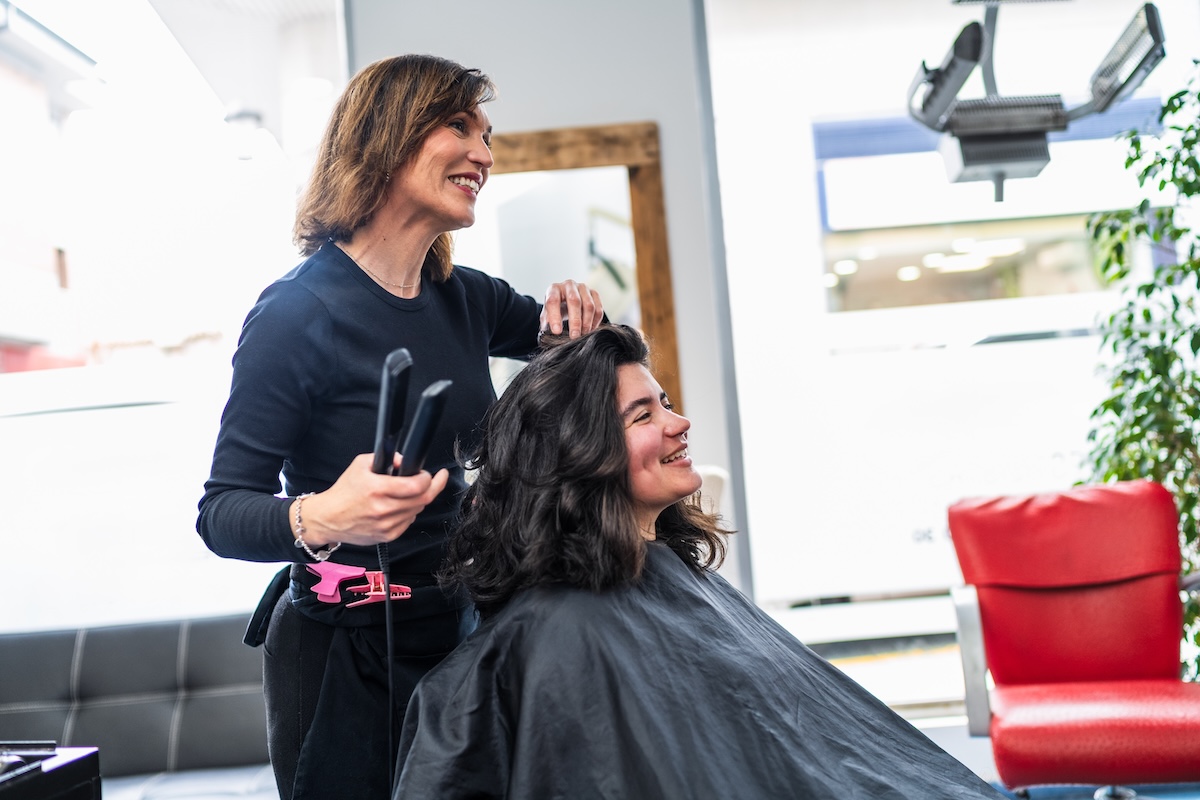 How to Build Your Salon Business Within a Local Community