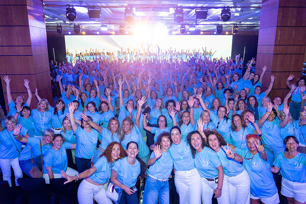 Skeyndor celebra 60 años de historia en Tenerife junto a más de 1.200 profesionales de la estética