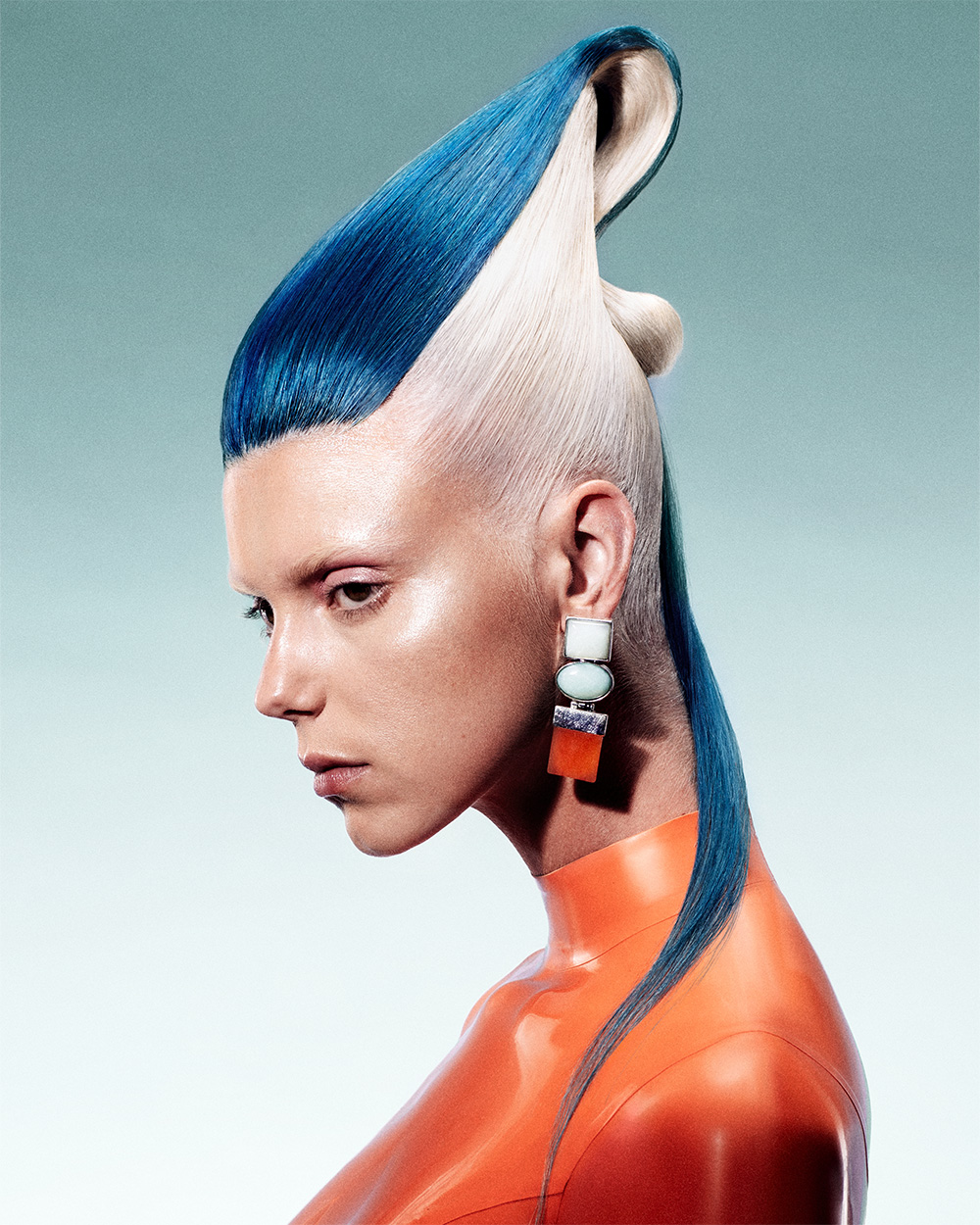 Blue and Platinum Blonde Sculptural Ponytail – Elle Page – BHA London Hairdresser of the Year 2026 Finalist Collection